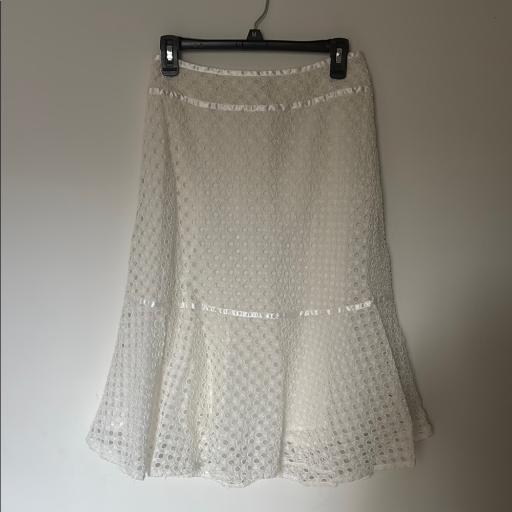 Elegant White Lace Skirt